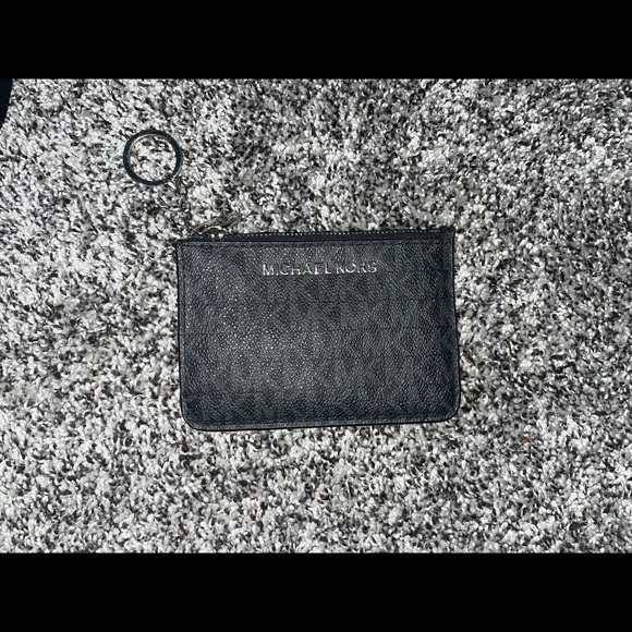 michael kors purse & wallet - Picture 7 of 8